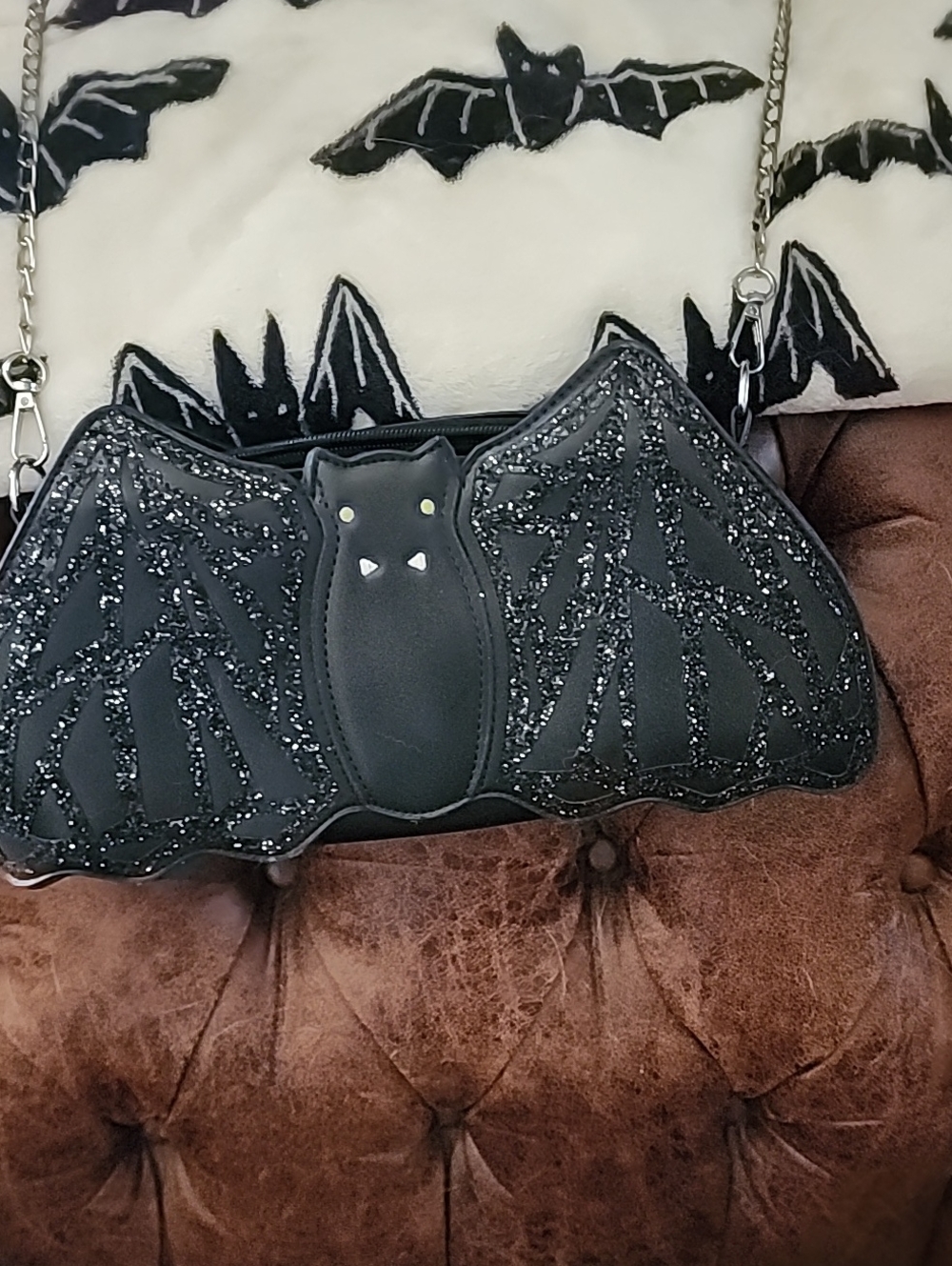 Black Bat-Shaped Shoulder Bag – Women's Novelty Chain Purse
